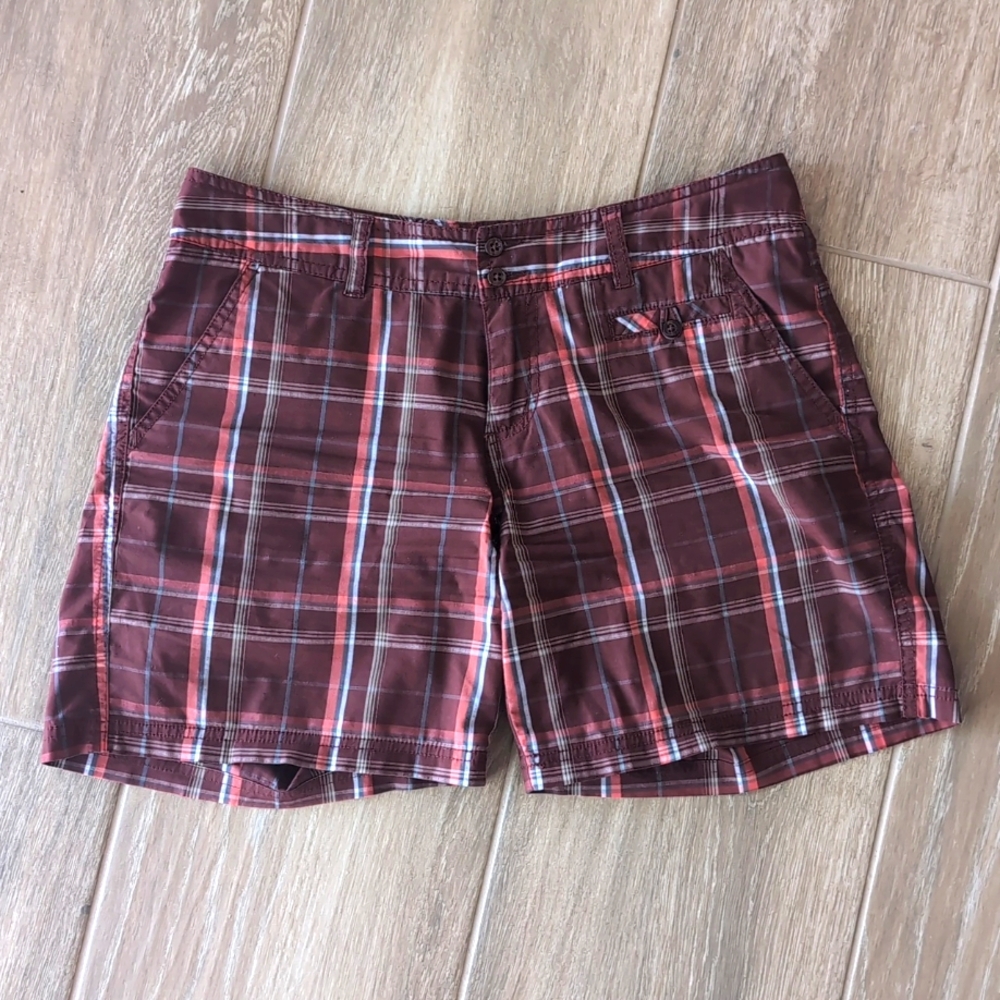 Columbia Women's Short Sz 8 (fits like 6), Plaid Burgundy and Coral #01837
